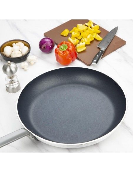 Poêle antiadhésive en aluminium Vogue Teflon Platinium Plus 400mm