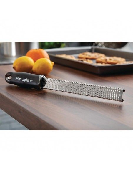 Zesteur et râpe Microplane Premium noir