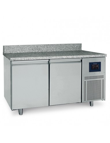 Table réfrigérée pâtisserie 2 portes 600x400 mm, plan en granite avec dosseret, -2°/+8°C - WiFi