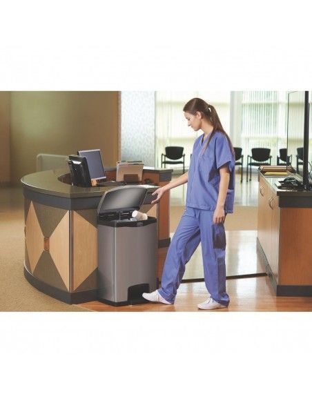 Poubelle à pédale frontale inox Rubbermaid Slim Jim 50L